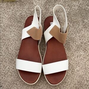 MIA White and Tan Women's Sandals